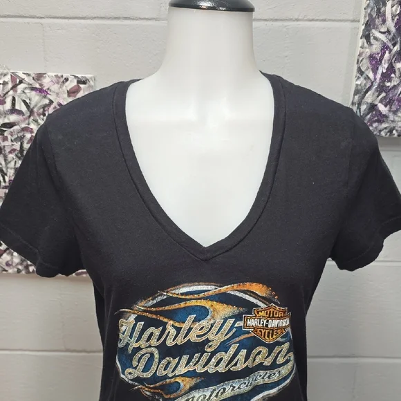 Harley-Davidson Women's Black V-Neck Tee with Graphic Logo - Picture 2 of 11
